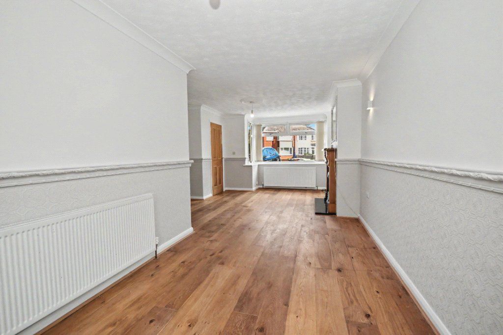 Property photo 3 of 18 Picture No. 02
