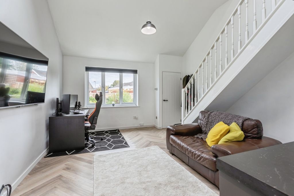 Property photo 3 of 15