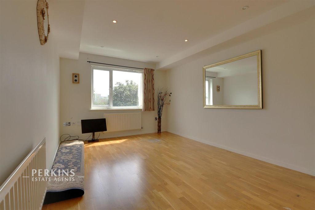 Property photo 2 of 6 Rec.Jpg