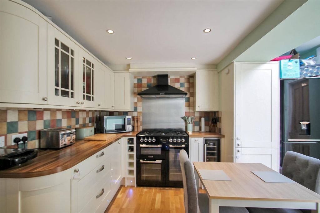 Property photo 1 of 14 Img_9071.Jpg