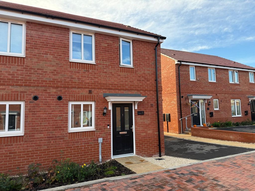 Property photo 3 of 24