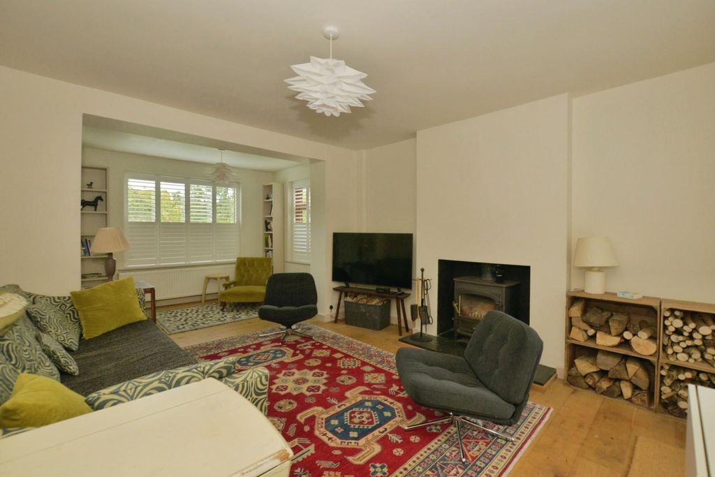 Property photo 2 of 22