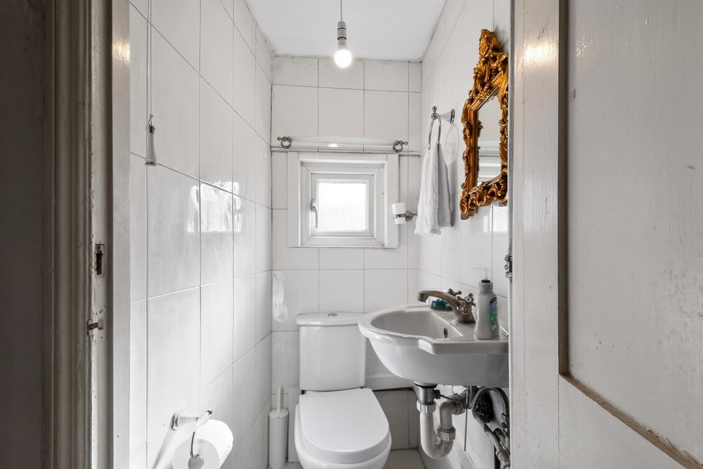 Property photo 3 of 22