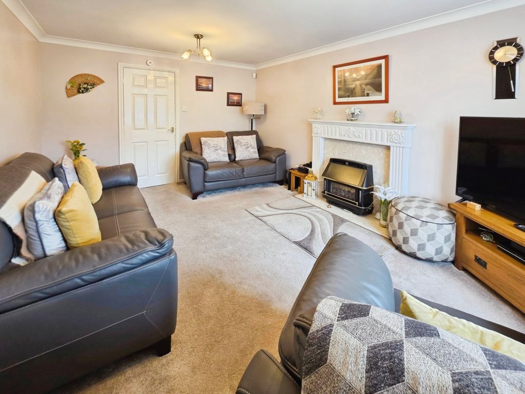 Property photo 2 of 27 Pbox-Img.Jpg