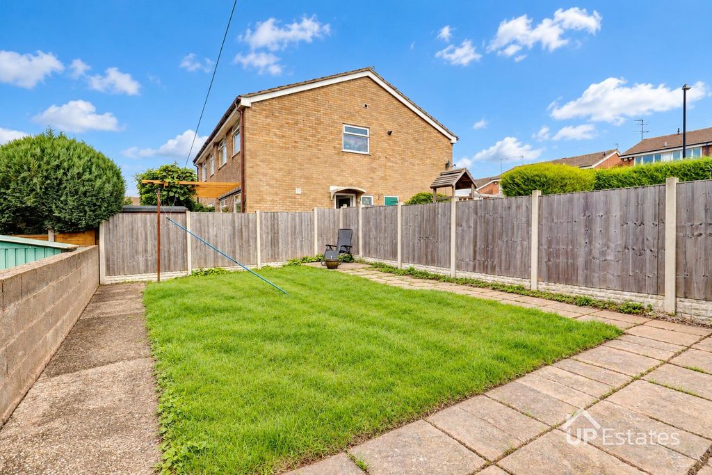 Property photo 2 of 20