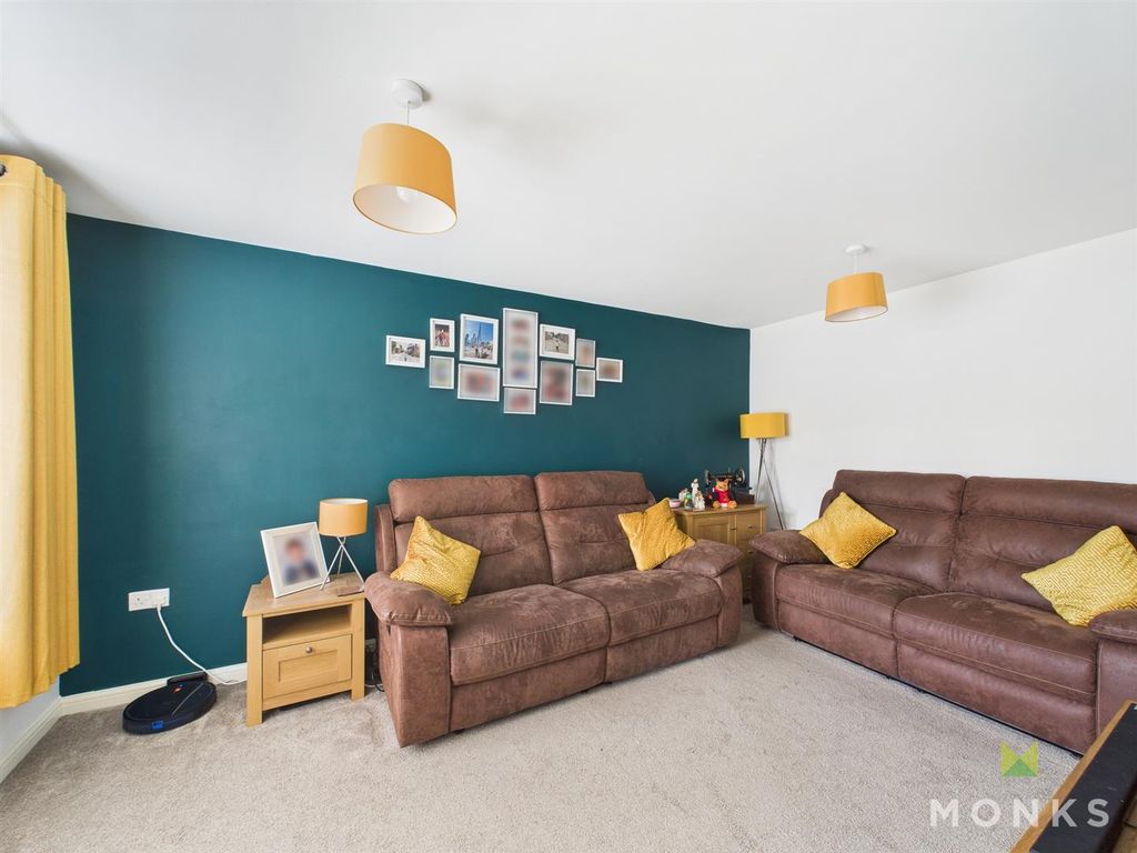 Property photo 2 of 20 Cam01520G0-Pr0261-Still014.Jpg