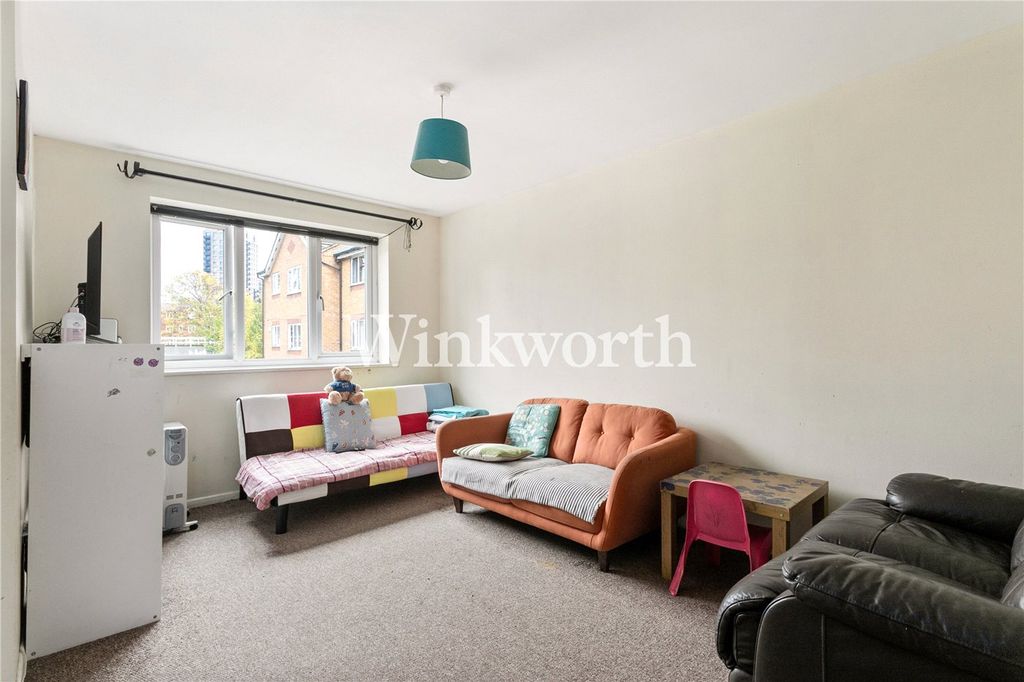 Property photo 2 of 11 Picture No. 08