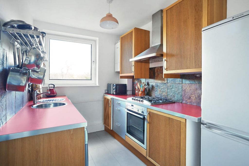 Property photo 2 of 8 14.Jpg