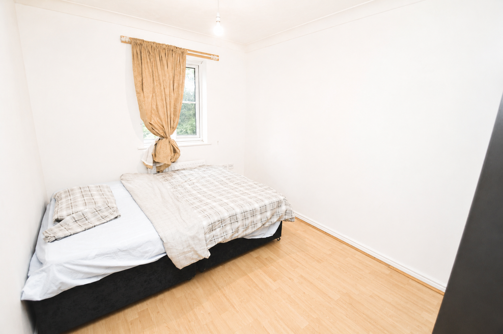 Property photo 1 of 6 6d821d79-Db01-4B98-9Ffb-58d3Eeea3c46