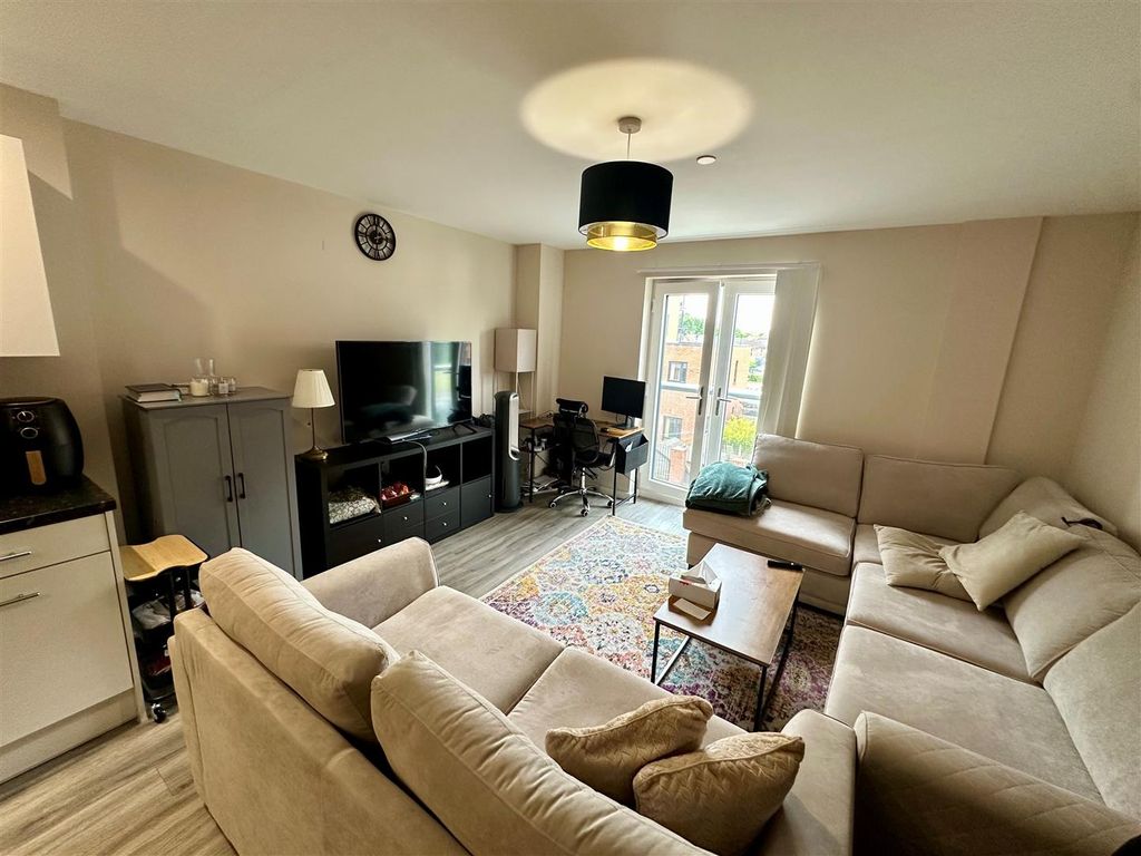 Property photo 2 of 24 16Bell13.Jpg