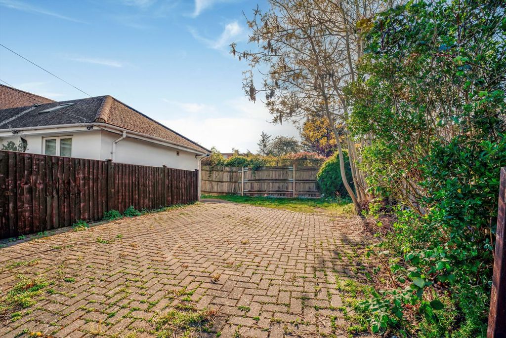 Property photo 1 of 5