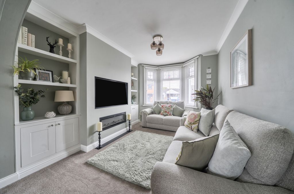 Property photo 2 of 24 1432701-16-69c66F...