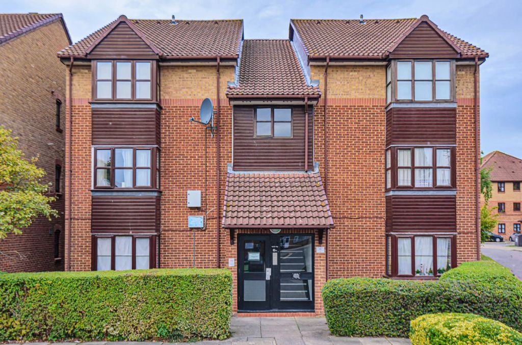 Property photo 1 of 8