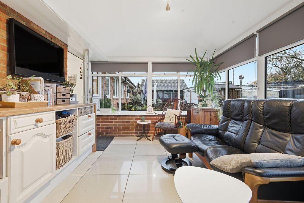 Property photo 3 of 31