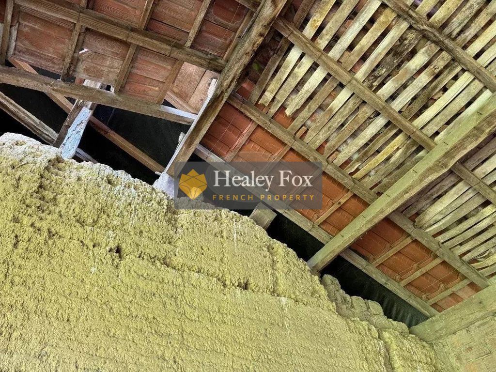 Property photo 3 of 49