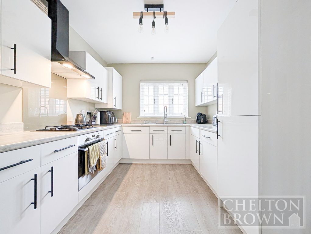 Property photo 3 of 51 Kitchen & Diner