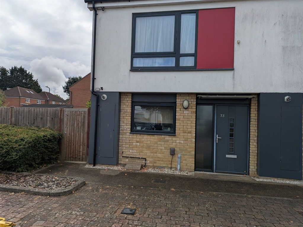 Property photo 1 of 8 Front External