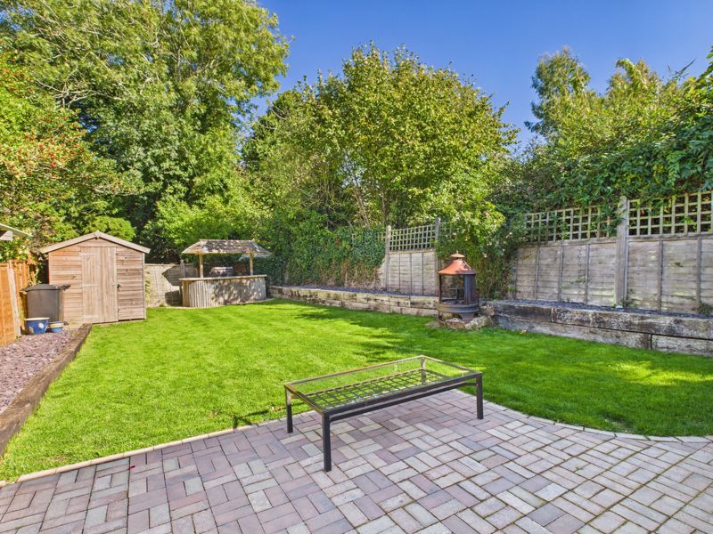 Property photo 2 of 25 Garden