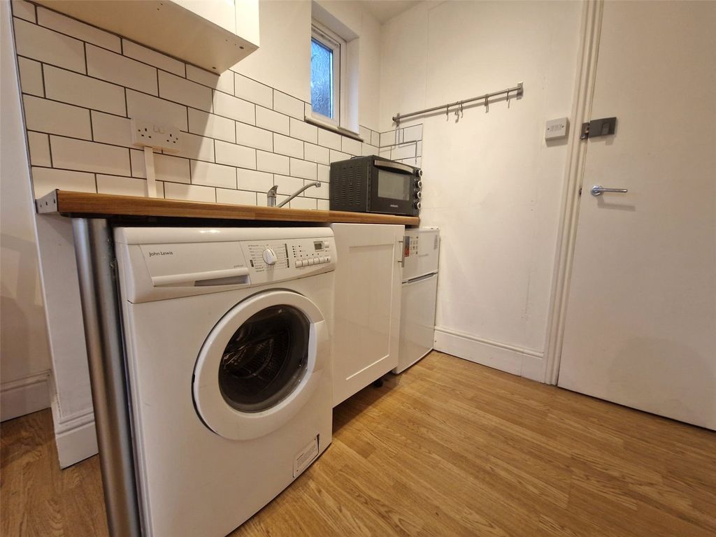 Property photo 3 of 5 Picture No. 05