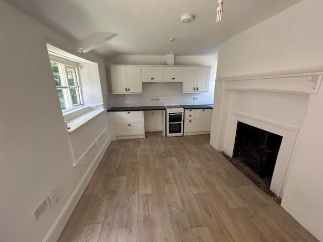 Property photo 2 of 6 Kitchen / Lounge