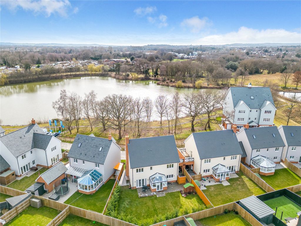 Property photo 2 of 24 Picture No. 29