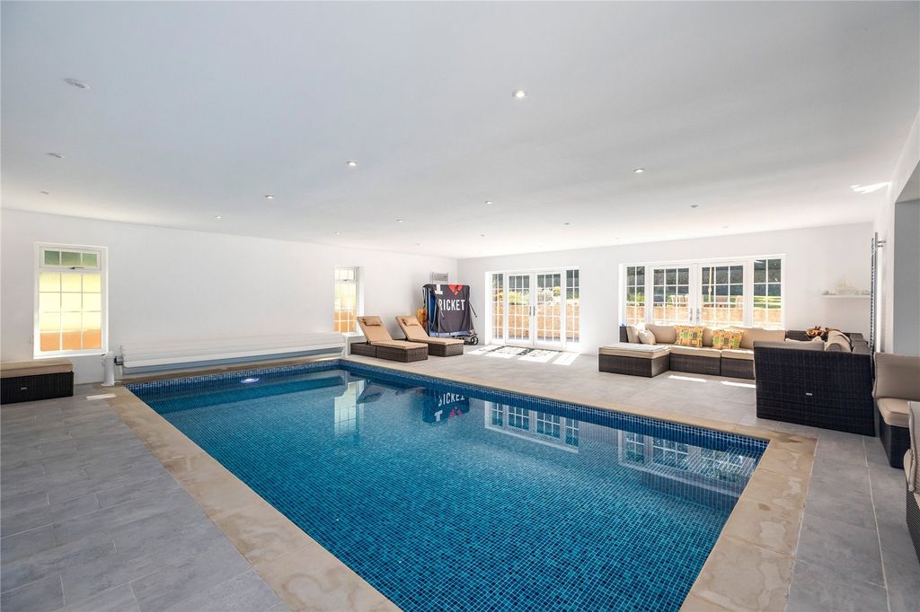 Property photo 3 of 18 Swimming Pool