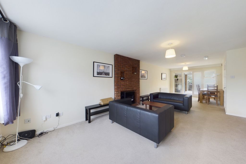 Property photo 3 of 14 Open Plan Living/Din