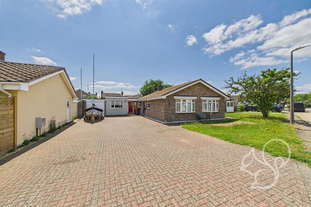 Property photo 1 of 30