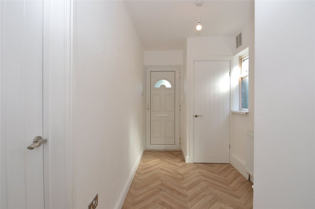 Property photo 2 of 13 Picture No. 09