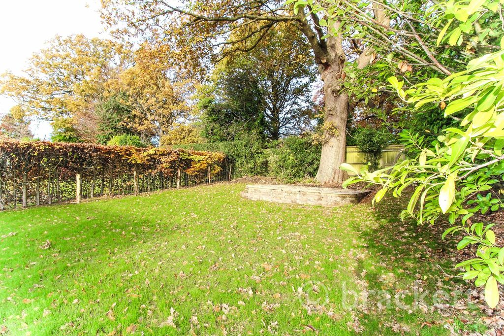 Property photo 1 of 22