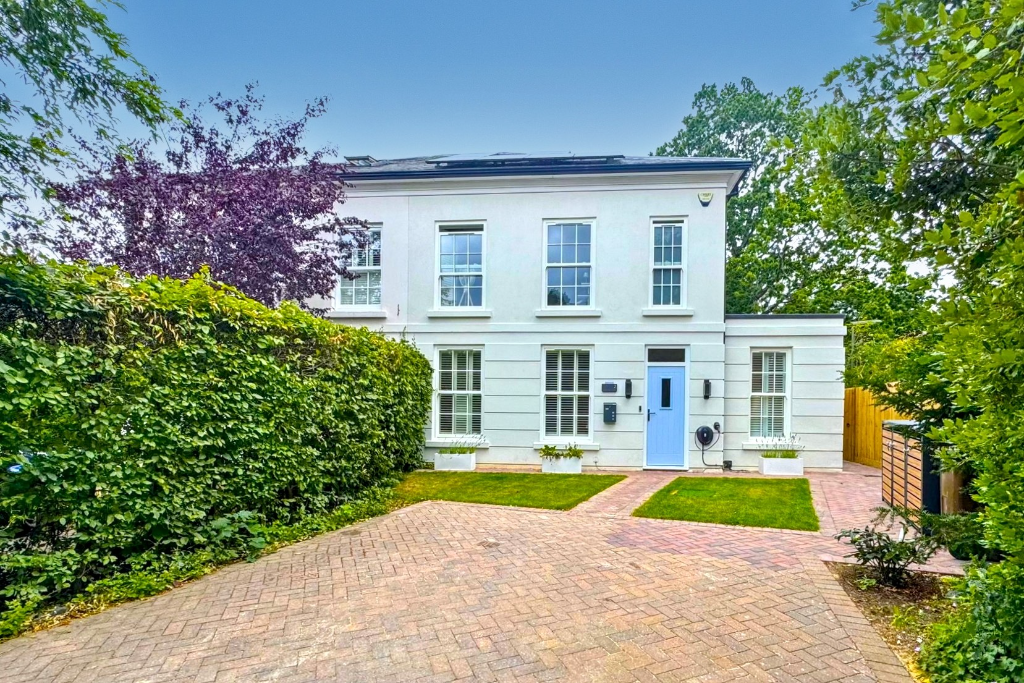 Property photo 1 of 24