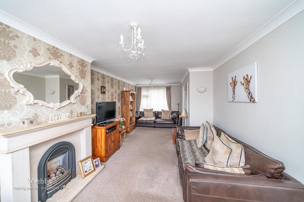 Property photo 2 of 29 Webbs (131 Of 165).Jpg