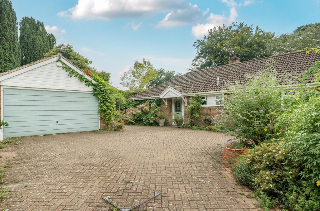 Property photo 1 of 22 1333507-3-6894Dee...