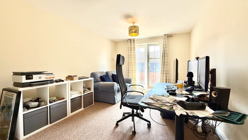 Property photo 3 of 10 Picture No. 05