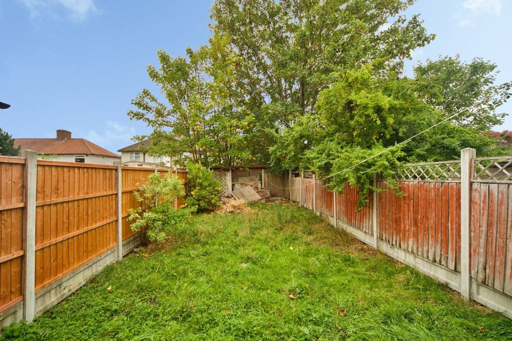 Property photo 3 of 15 Pbox-Img.Jpg