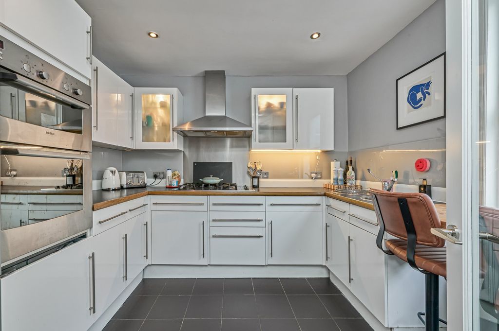 Property photo 3 of 12 Picture No. 04