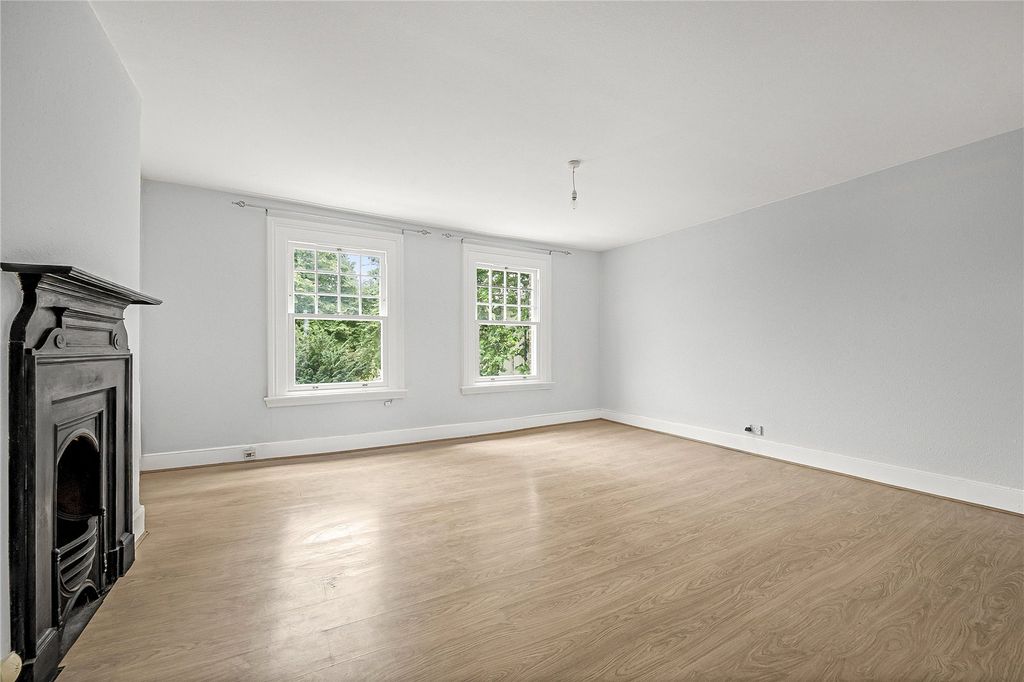 Property photo 3 of 8 Picture No. 06