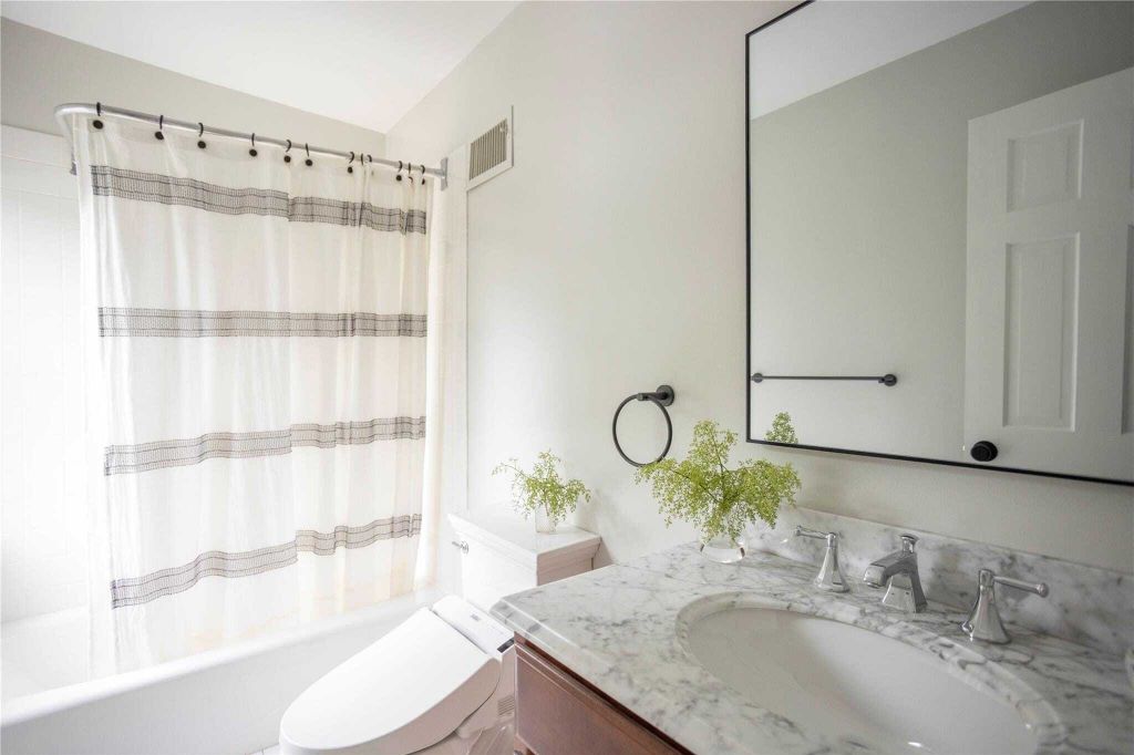 Property photo 3 of 3 <Alttext/>