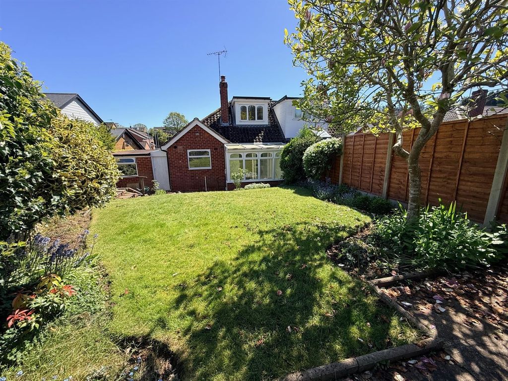 Property photo 2 of 17