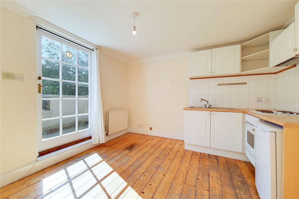 Property photo 2 of 9 Picture No. 04