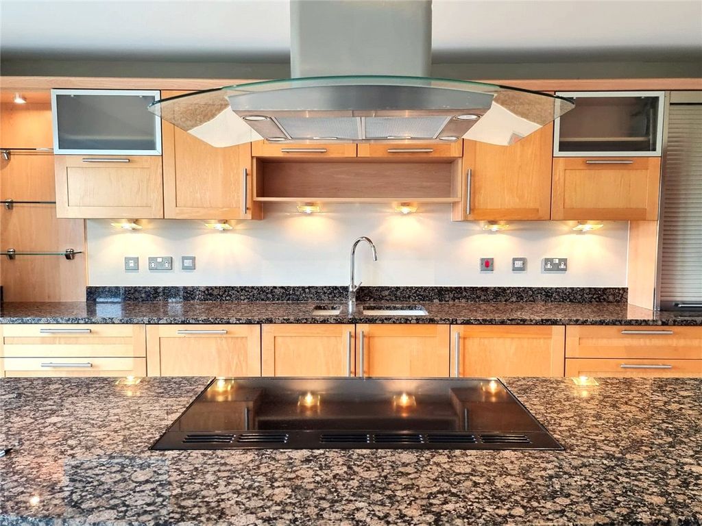 Property photo 2 of 15 Picture No. 22