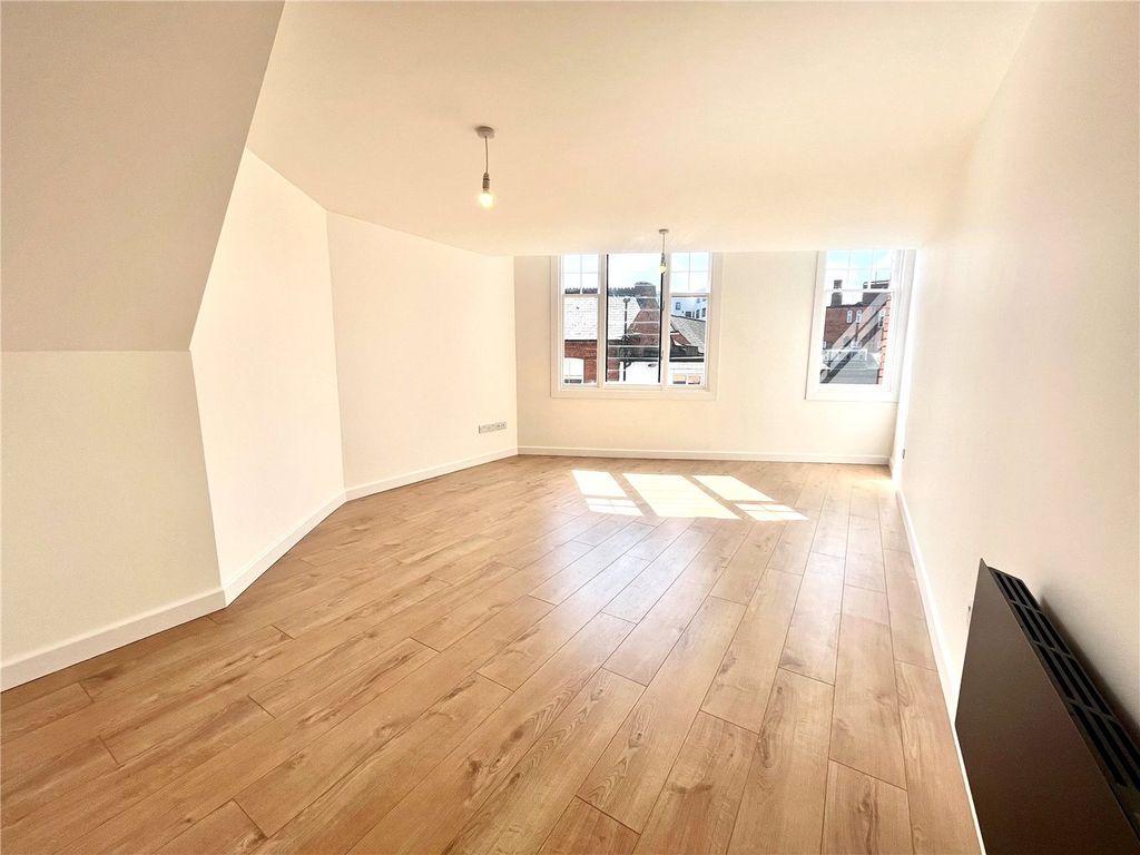 Property photo 2 of 6 Picture No. 22