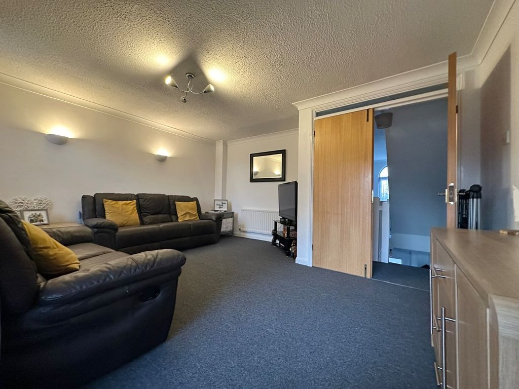 Property photo 3 of 15 Picture No. 26