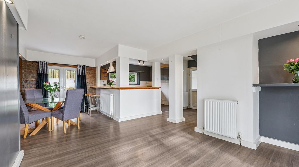 Property photo 2 of 20 2.Jpg