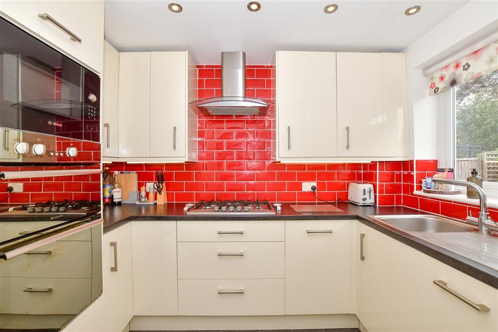 Property photo 2 of 12 Kitchen