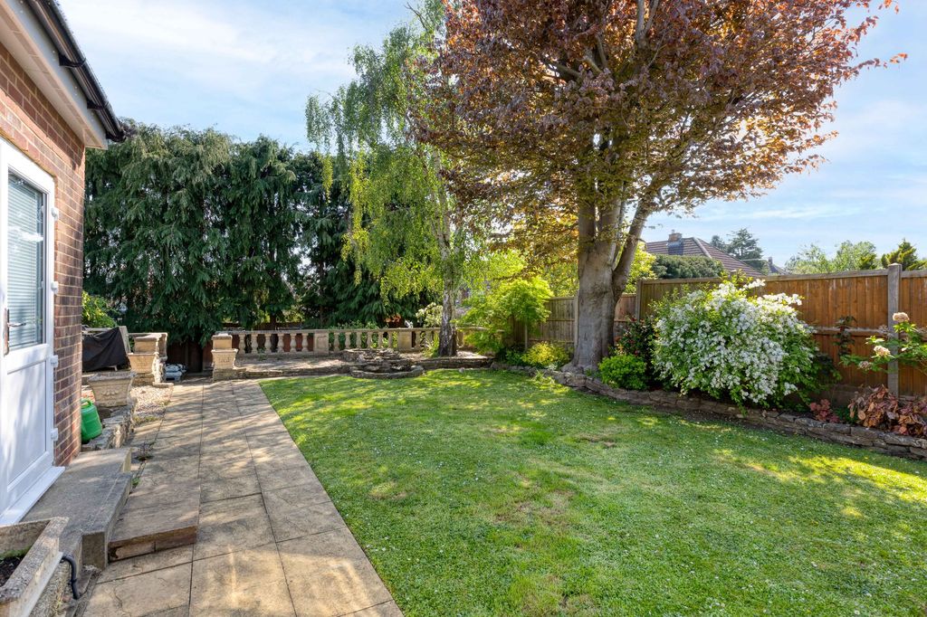 Property photo 3 of 18