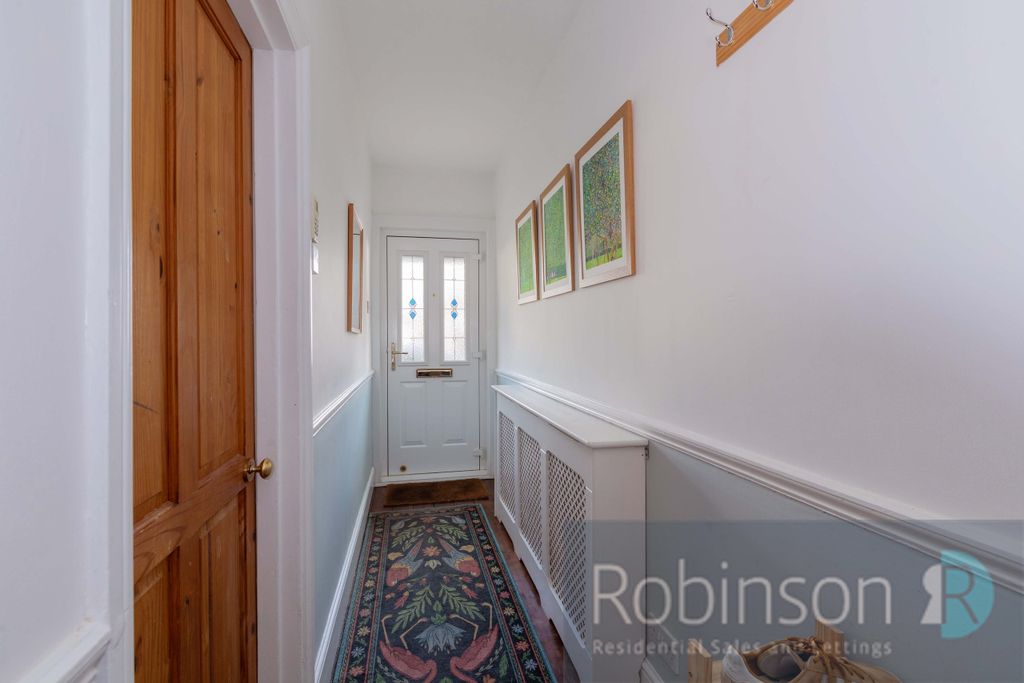 Property photo 2 of 15 103 Penyston Road-8