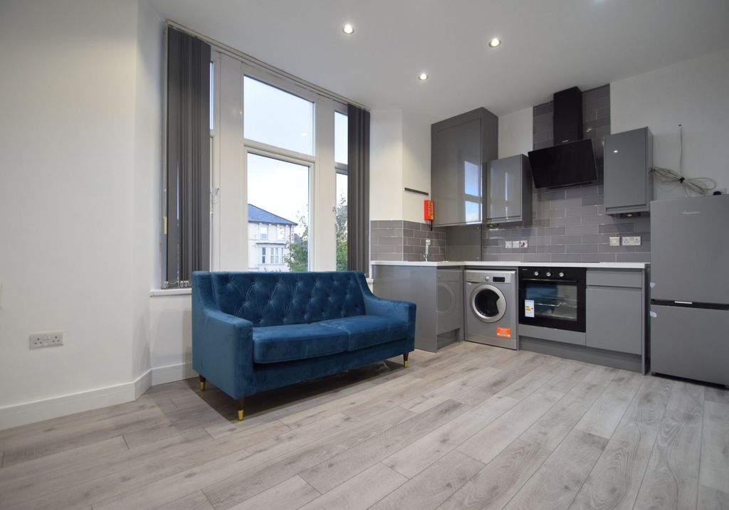 Property photo 1 of 5 Photo 2