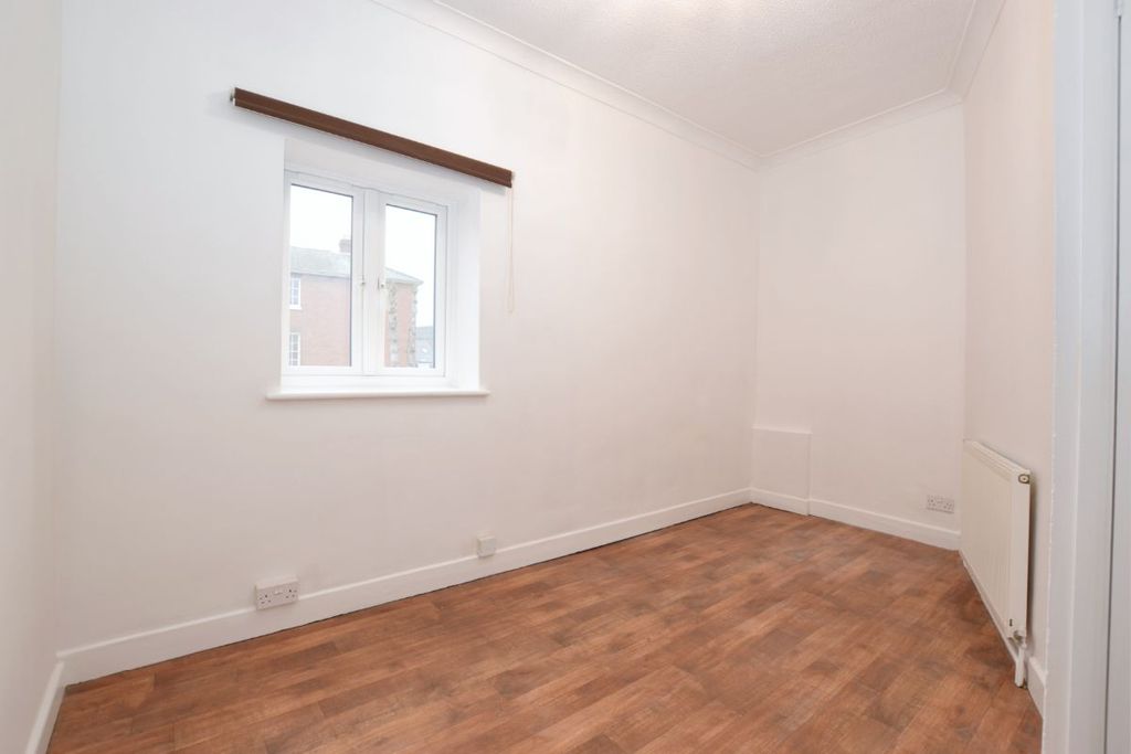 Property photo 1 of 2