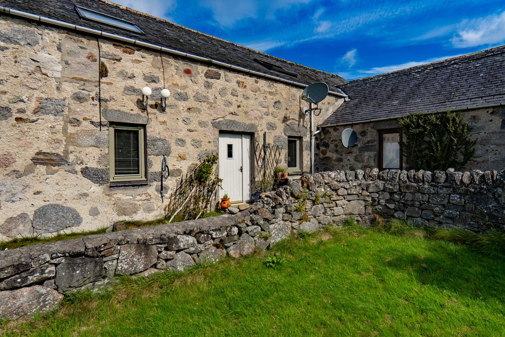 Property photo 1 of 44
